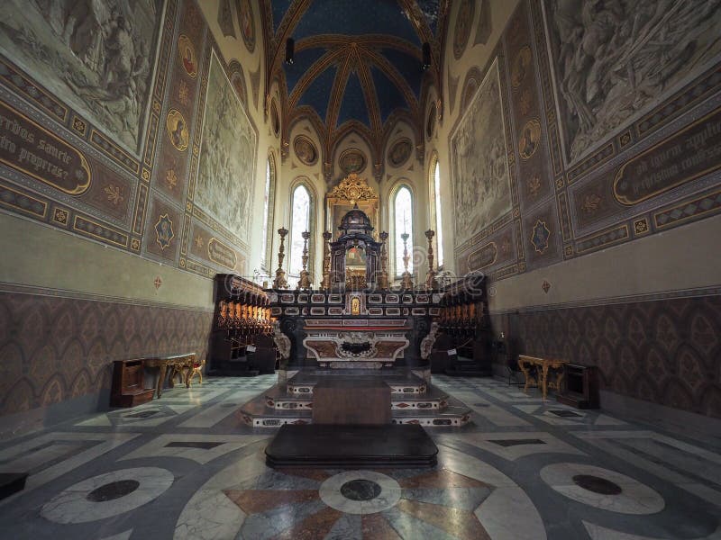 Собор San Lorenzo в Alba стоковое фото